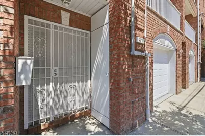 97 Astor St, Newark, NJ 07114 - Photo 2