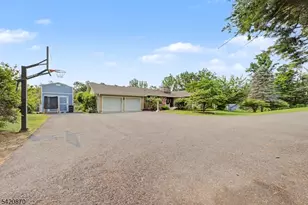 135 W Mountain Rd, Sparta Township, NJ 07871 - Photo 36