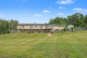 135 W Mountain Rd, Sparta Township, NJ 07871 - Photo 40