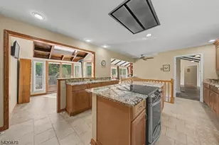 135 W Mountain Rd, Sparta Township, NJ 07871 - Photo 18