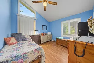 135 W Mountain Rd, Sparta Township, NJ 07871 - Photo 24