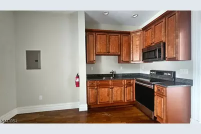 199 Main St #7, Hackettstown, NJ 07840 - Photo 2