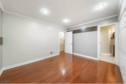 102 Runyon Ave, Middlesex, NJ 08846 - Photo 16