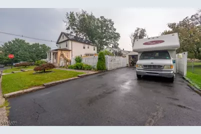 102 Runyon Ave, Middlesex, NJ 08846 - Photo 4