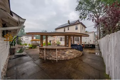 102 Runyon Ave, Middlesex, NJ 08846 - Photo 6