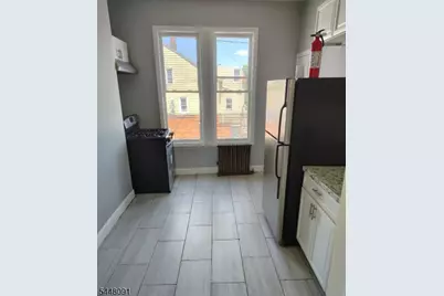 777 E 18th St, Paterson, NJ 07501 - Photo 2