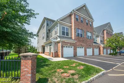 2 Station Sq #2, Union Township, NJ 07083 - Photo 1