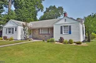 765 W 7th St, Plainfield City, NJ 07060 - Photo 2