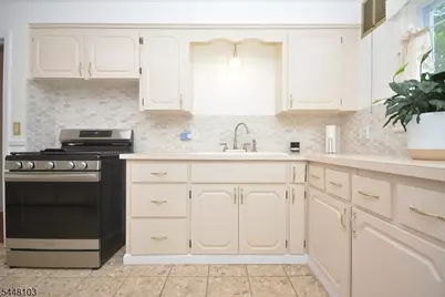 765 W 7th St, Plainfield City, NJ 07060 - Photo 4