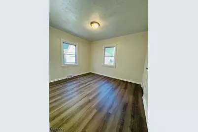 30 Brinkerhoff St, Ridgefield, NJ 07660 - Photo 8