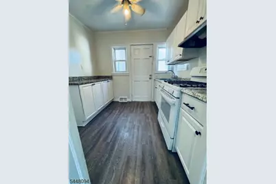 30 Brinkerhoff St, Ridgefield, NJ 07660 - Photo 4