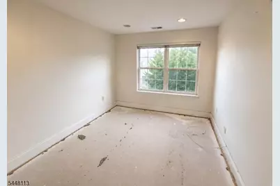810 Firethorn Dr #E2, Union Township, NJ 07083 - Photo 12