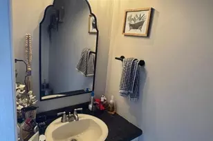5006 N Oaks Blvd, North Brunswick Township, NJ 08902 - Photo 6