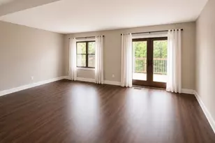 5006 N Oaks Blvd, North Brunswick Township, NJ 08902 - Photo 10