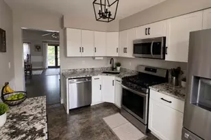 5006 N Oaks Blvd, North Brunswick Township, NJ 08902 - Photo 4