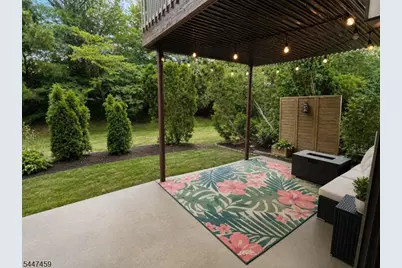 5006 N Oaks Blvd, North Brunswick Township, NJ 08902 - Photo 14