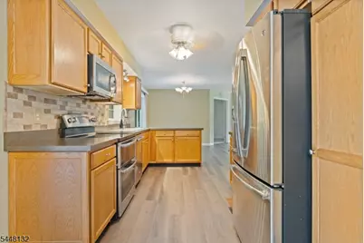 313 Brown Trl, Hopatcong, NJ 07843 - Photo 4