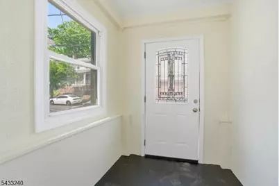 306 Smith St, Newark, NJ 07106 - Photo 6