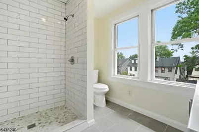 306 Smith St, Newark, NJ 07106 - Photo 20