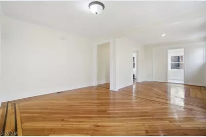 306 Smith St, Newark, NJ 07106 - Photo 12