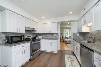 69 Woodland Rd, New Providence, NJ 07974 - Photo 8
