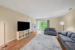 115 Wycombe Pl, Franklin Township, NJ 08873 - Photo 8