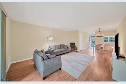 115 Wycombe Pl, Franklin Township, NJ 08873 - Photo 6