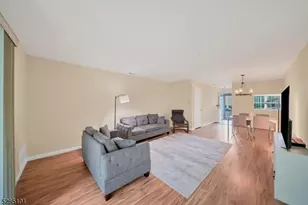 115 Wycombe Pl, Franklin Township, NJ 08873 - Photo 6