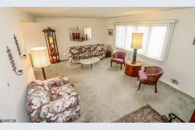 5 Thelma Ct, Woodbridge Township, NJ 07067 - Photo 4