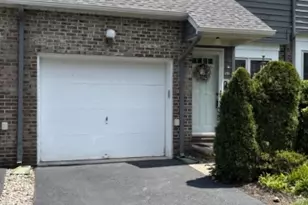 7-22 Cross Meadows, Fair Lawn, NJ 07410 - Photo 1
