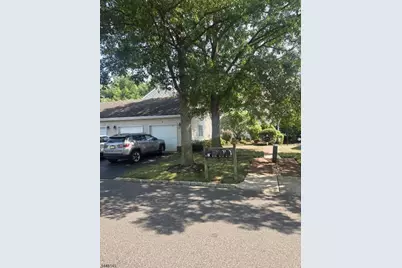 11C Chadwick Ln, Monroe Township, NJ 08831 - Photo 1