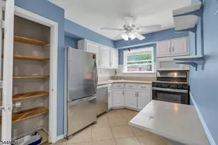 527 Andria Ave, Hillsborough Township, NJ 08844 - Photo 14