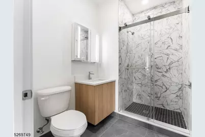 25 Freeway Dr #505, East Orange, NJ 07018 - Photo 12