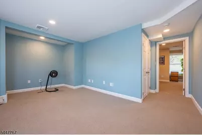 305 W Main St, Boonton Town, NJ 07005 - Photo 8