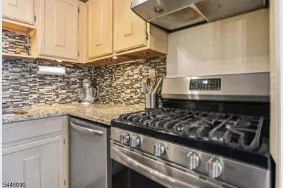 110 Maxim Dr, Hopatcong, NJ 07843 - Photo 16