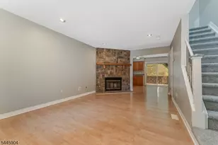 111 Sequoia Ct, Raritan Township, NJ 08822 - Photo 4