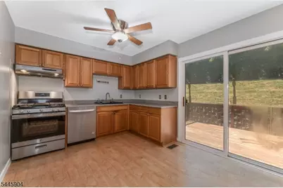 111 Sequoia Ct, Raritan Township, NJ 08822 - Photo 12