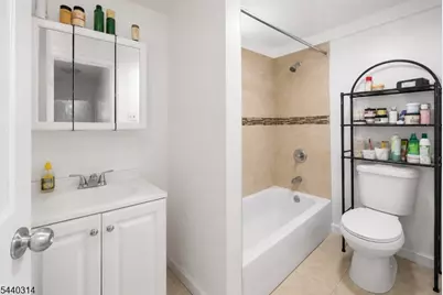 196 S 6th St, Newark, NJ 07103 - Photo 18