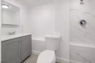 196 S 6th St, Newark, NJ 07103 - Photo 16