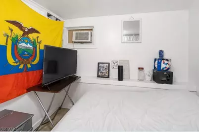 196 S 6th St, Newark, NJ 07103 - Photo 14