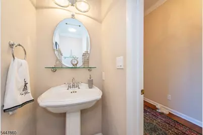 39 Chelsea Ct, Madison, NJ 07940 - Photo 18