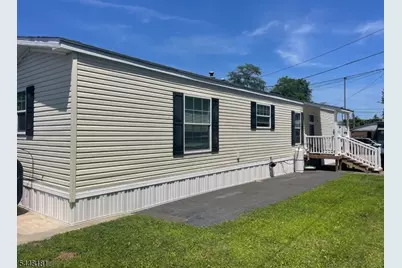 225 Albert St, Lodi, NJ 07644 - Photo 1