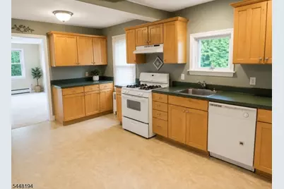 89 Linden St, Bridgewater, NJ 08807 - Photo 4