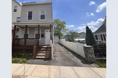 610 Cortlandt St, Perth Amboy, NJ 08861 - Photo 1