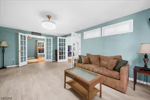 9 Mills Ct, Raritan Township, NJ 08822 - Photo 18