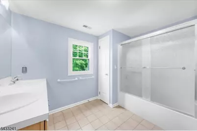 9 Mills Ct, Raritan Township, NJ 08822 - Photo 28