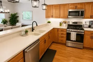 273 Abbey Dr, Franklin Township, NJ 08873 - Photo 4