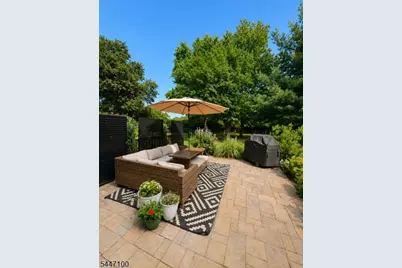 273 Abbey Dr, Franklin Township, NJ 08873 - Photo 14