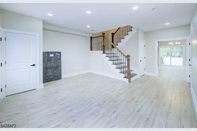 8 Travers Ave, Edison, NJ 08817 - Photo 8