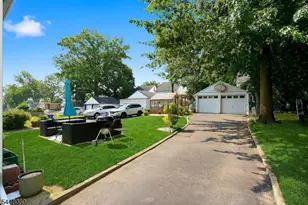 24 Cleveland Ave, Newark, NJ 07106 - Photo 16